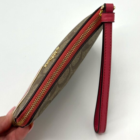 Coach Corner Zip Wristlet Signature Coated Canvas Good Times Heart Patch - Picture 10 of 14